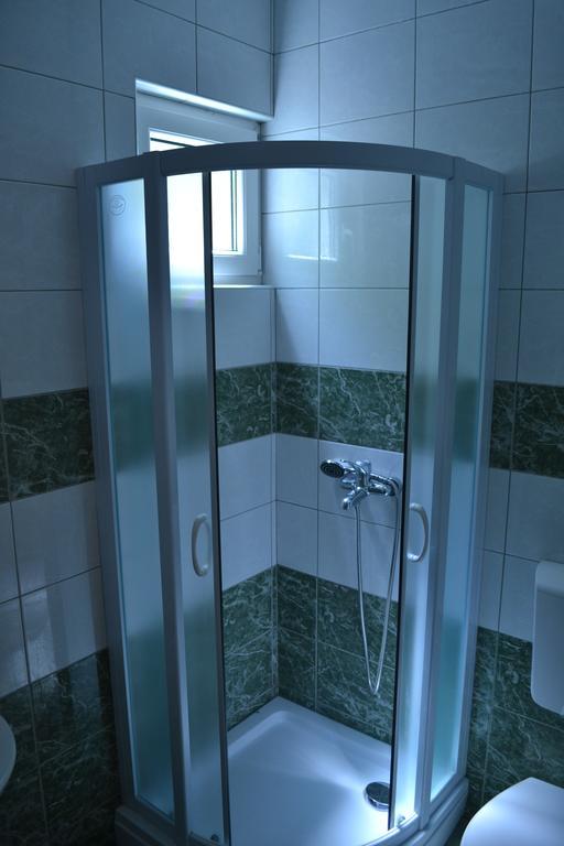 Guesthouse Orlovic 부드바 외부 사진