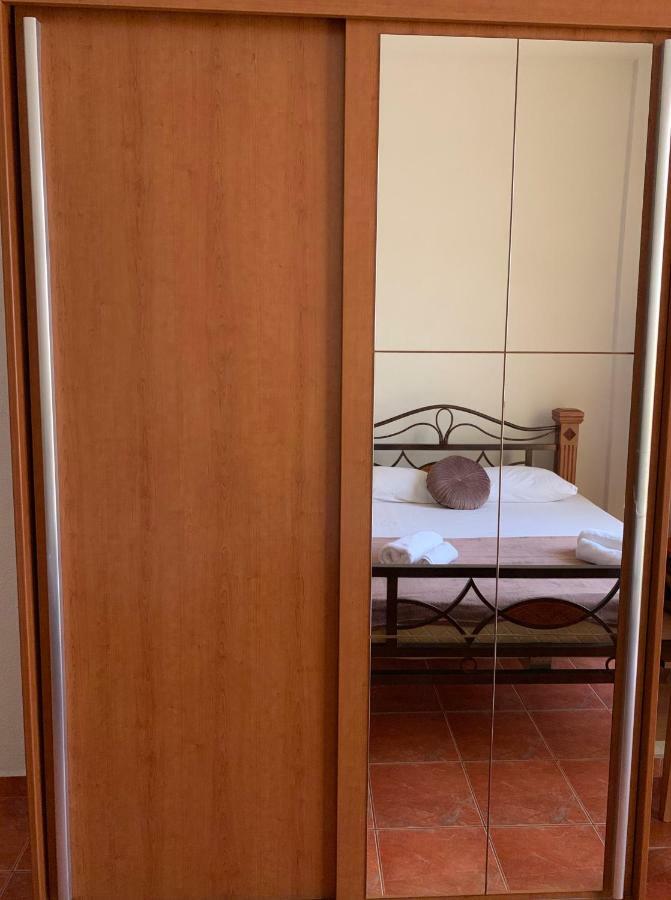 Guesthouse Orlovic 부드바 외부 사진