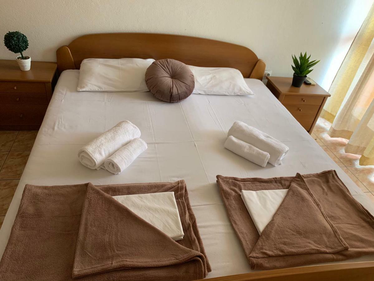 Guesthouse Orlovic 부드바 외부 사진
